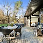 בית נופש 8-person In Fuglslev With Indoor And Outdoor Spa, Sauna And Large Annex Surrounded By Forest And Close To And Ree Park אבלטופט