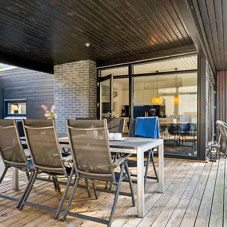 8-person In Fuglslev With Indoor And Outdoor Spa, Sauna And Large Annex Surrounded By Forest And Close To And Ree Park *